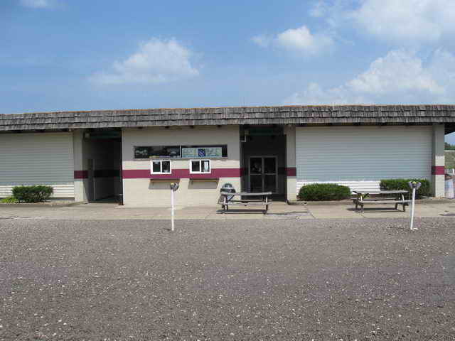 Aut-O-Rama Twin Drive In - 2000S Photos (newer photo)